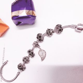 VÒNG CHARM PHONG THỦY LÔNG VŨ NHIỀU MÀU