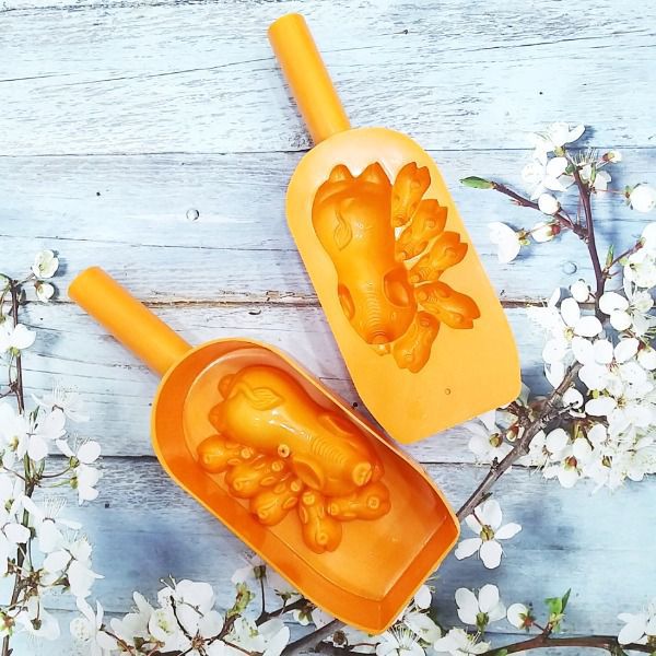 Khuôn tạo hình bánh trung thu, rau câu, ấn xôi hình bầy heo cỡ trung - BX2441