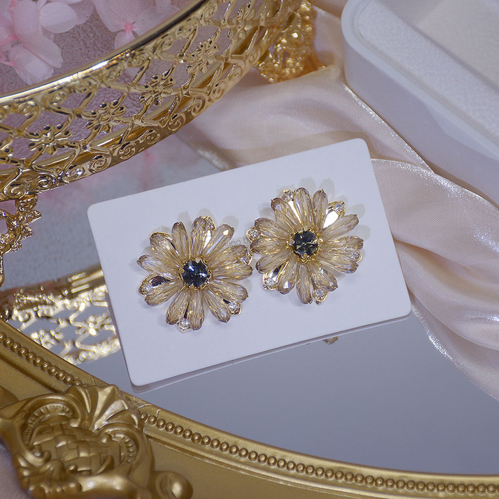 Khuyên Tai Hình Hoa Cúc Đính Đá Phong Cách Bohemian Dành Cho Nữ
