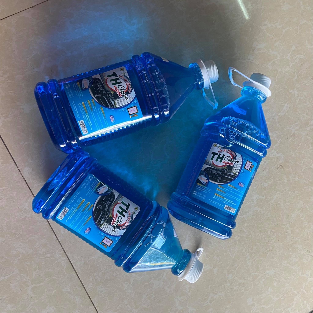 Nước rửa kính ô tô TH clean 2.5 lít sản xuất chuyên dụng cho kính ô tô, suki mart