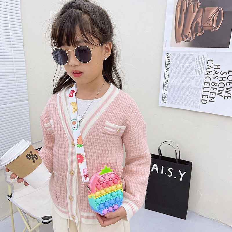 Túi đeo vai nhiều hình dạng dễ thương bằng silica gel giúp giảm căng thẳng