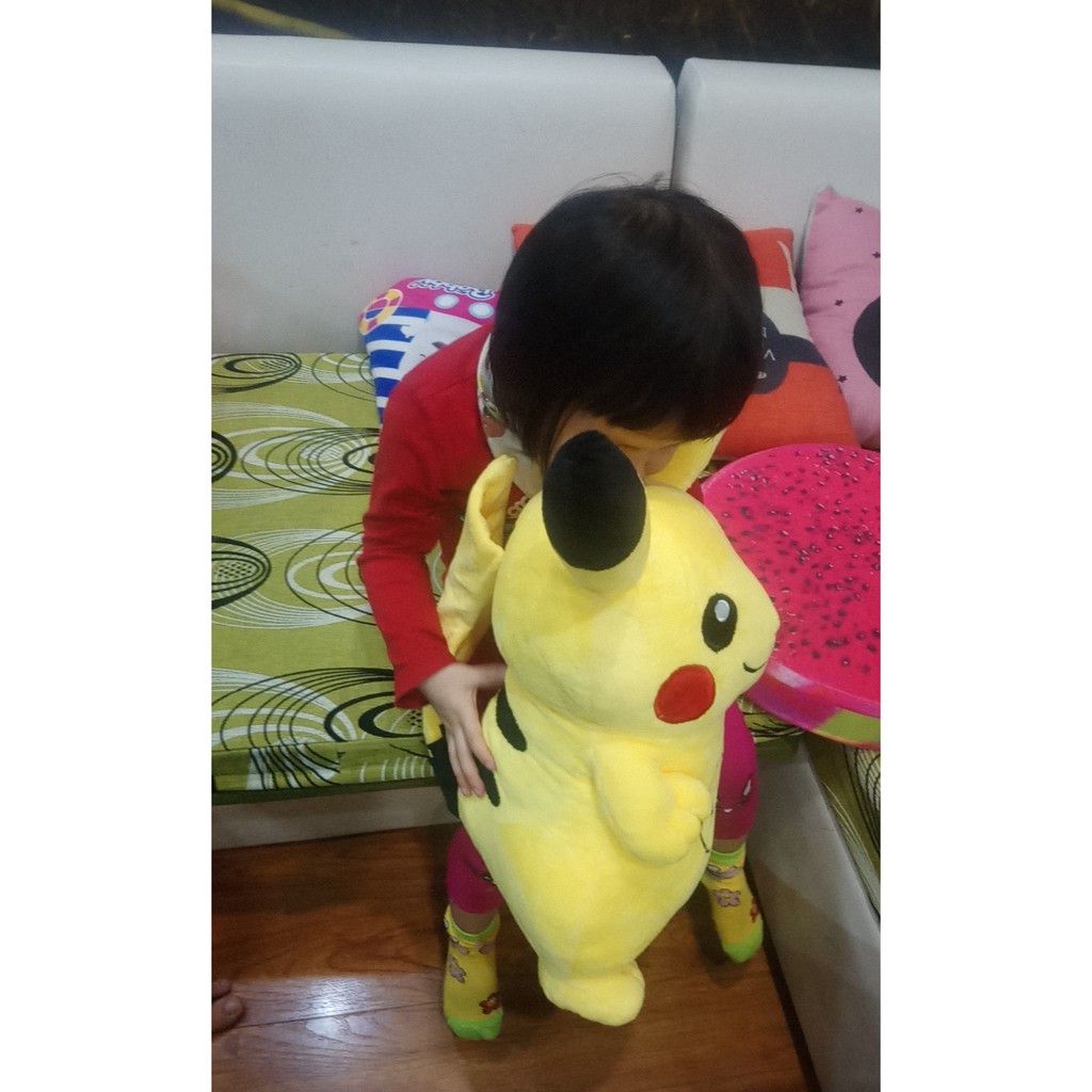 Gấu bông gối ôm hình Pikachu dễ thương