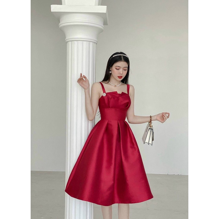 ĐẦM XẾP LY CỔ VUÔNG