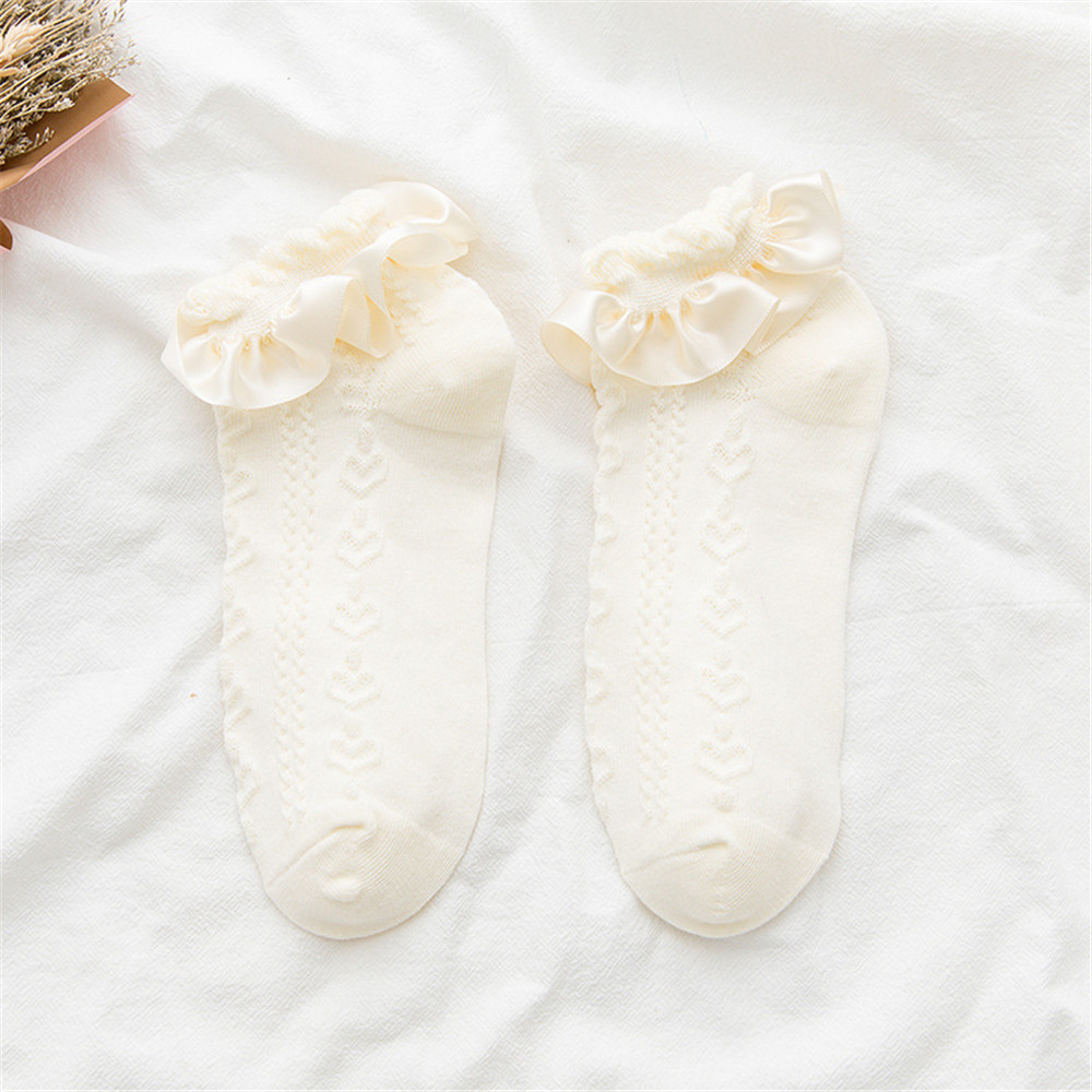 Cod Qipin Lovely Japanese Lolita Soft Lace Twist Love Stripes Sweet Socks for Female Women with 3 Colors