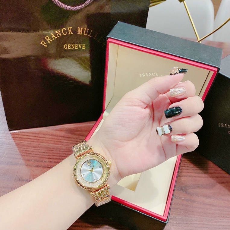 đồng hồ nữ đeo tay VERSACE dây kim loại mạ vàng mặt tròn đính đá thời trang cao cấp chống nước chống xước