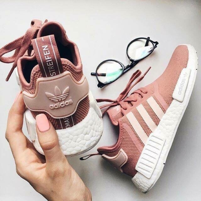 Giày nmd r1