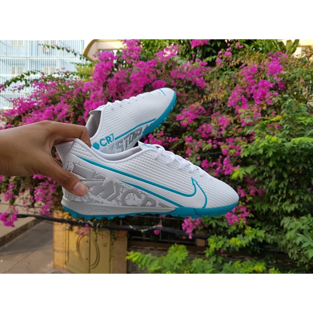 Giày Đá Bóng Size Lớn 44 45