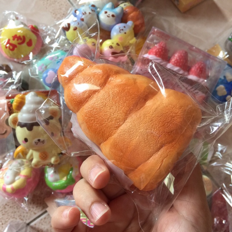 Squishy bánh ốc dâu iBloom. mới