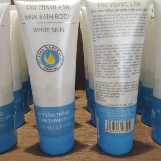 Sữa tắm trắng da mịn màng Phi Thanh vân
