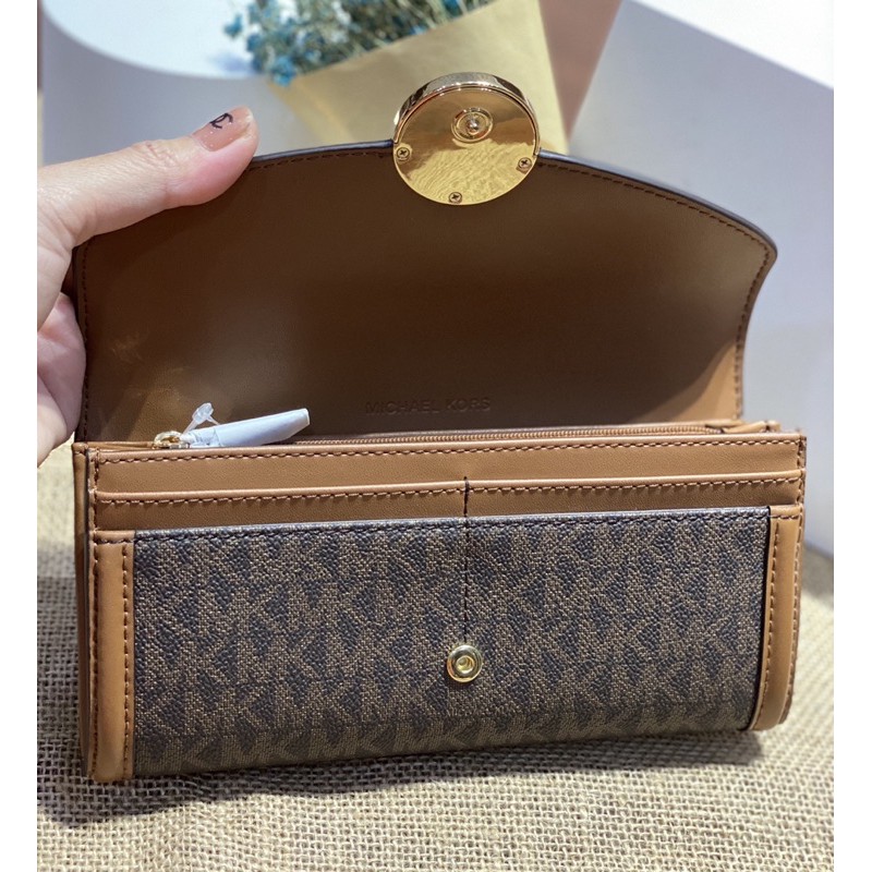 Ví cầm tay cho nữ chính hãng MK michael  kors Group: TRAVEL CONTINENTAL