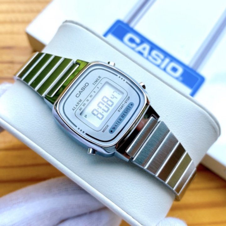 Đồng hồ nữ dây kim loại chính hãng Casio LA670WA-7DF / LA670WA-1DF - Chống Nước 3ATM - Bảo hành 5 Năm