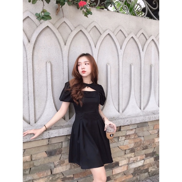 Đầm cutout nơ cổ