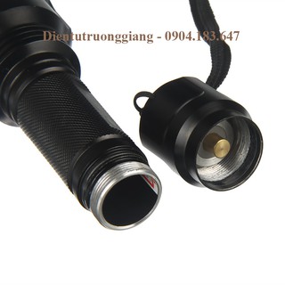 Đèn Pin Siêu Sáng C8