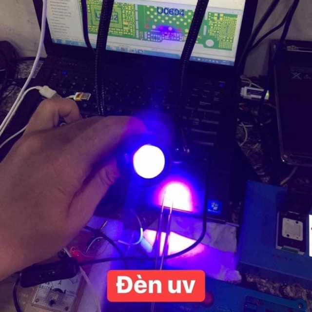 Đèn Uv hấp keo xanh