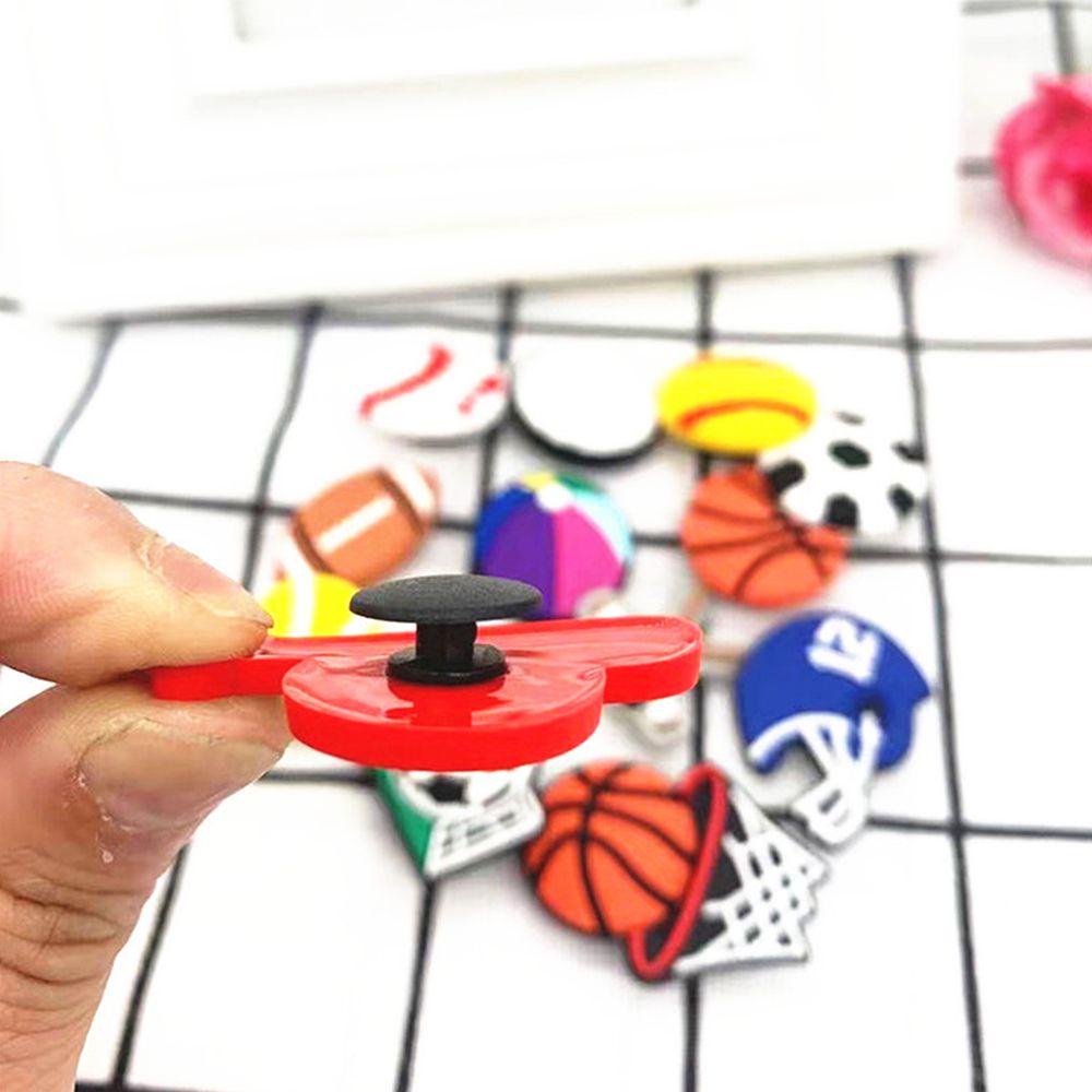 .Phụ Kiện Trang Trí Hình Đôi Giày Bằng PVC Dễ Thương Bắt Mắt