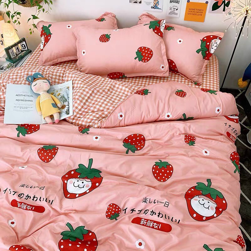 Bộ chăn ga gối Cotton poly M2T bedding quả dâu baby, vỏ chăn mền, drap giường và 2 vỏ gối