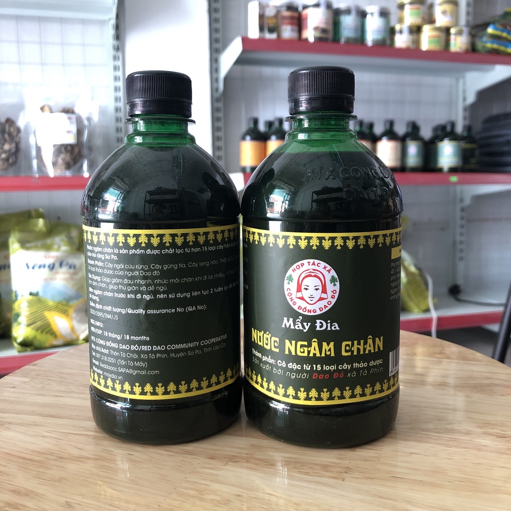 Nước ngâm chân Dao Đỏ 500ML cô đặc từ 15 loại cây thảo dược sản xuất bởi người Dao Đỏ xã Tả Phìn