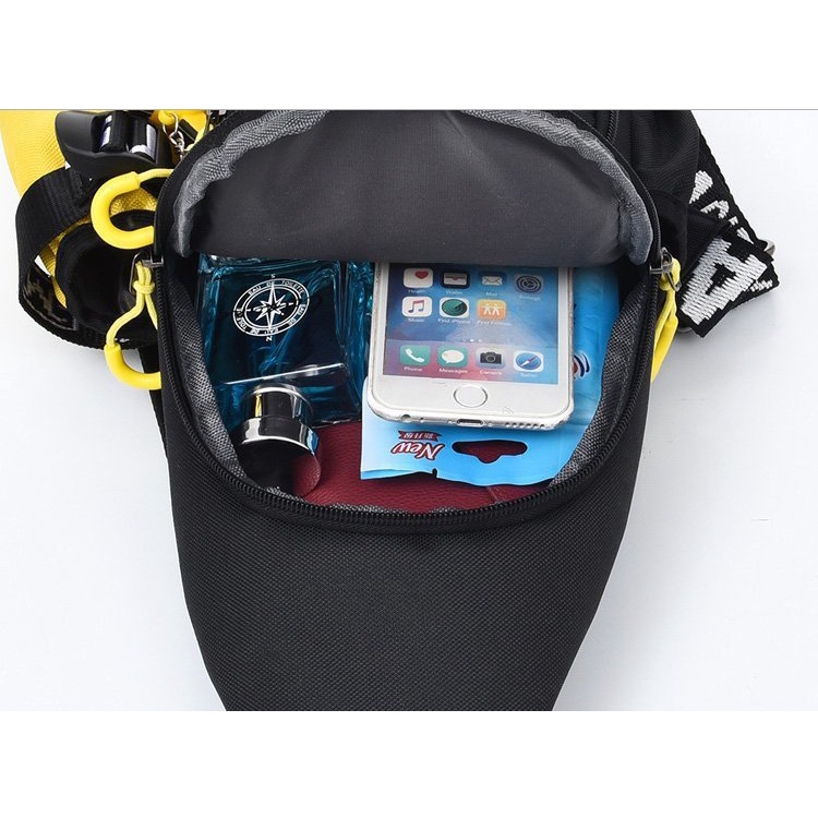 Túi đeo chéo nam nữ họa tiết Pikachu phản quang vải dù Canvas thời trang, tặng kèm móc khóa Pikachu cute, Apolo Shop