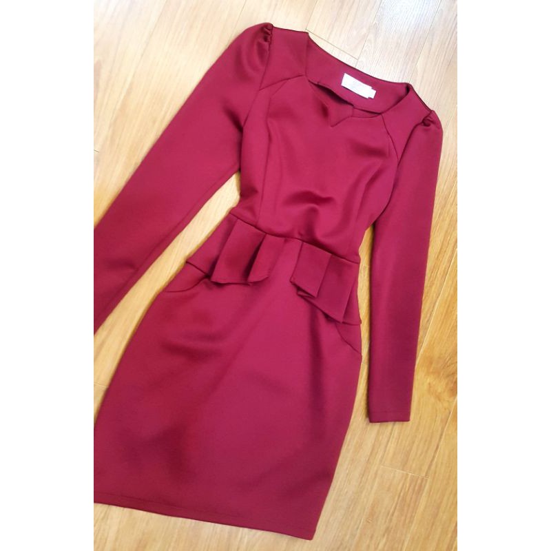 Đầm body màu đỏ đô sz S
