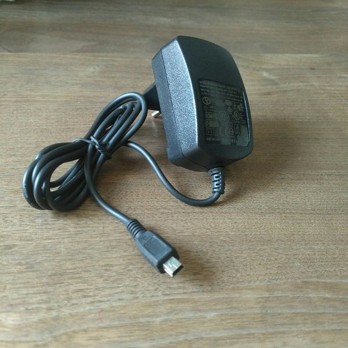 Sạc Blackberry V3 ( mini USB đầu hình thang )