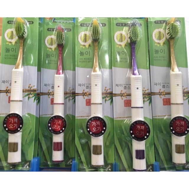 Bàn Chải Than Hoạt Tính Hàn Quốc