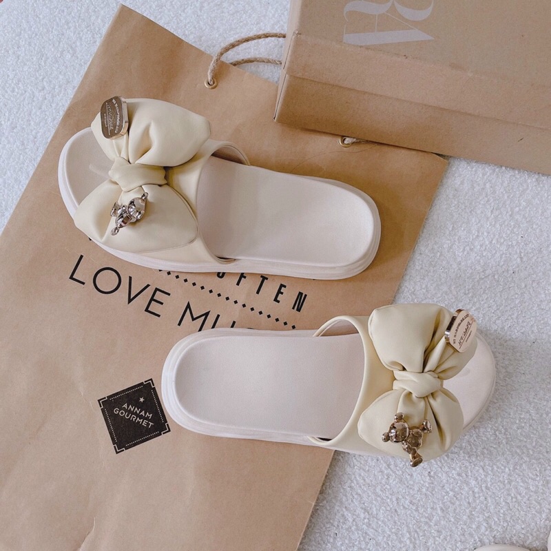 DÉP BÁNH MÌ NƠ GẤU NHẬP QUẢNG CHÂU ( D1781 D1782 D1783 )