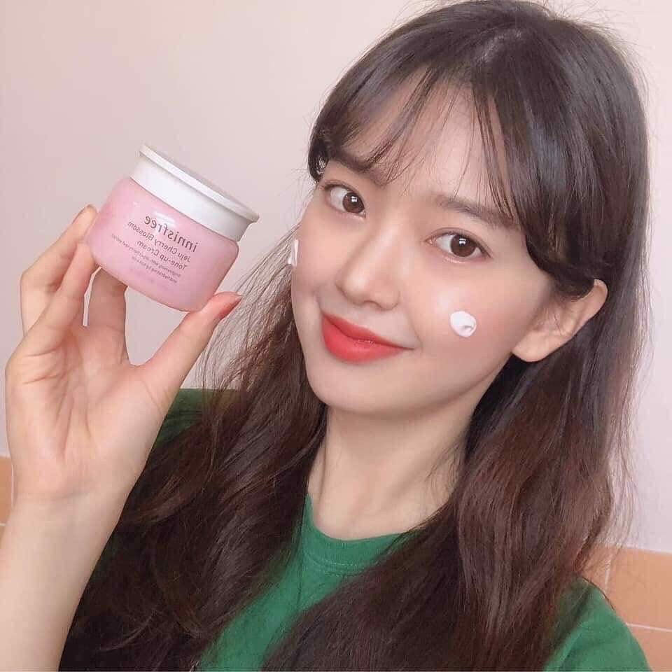 Kem Dưỡng Trắng Da Innisfree Jeju Cherry Blossom TONE UP/JELLY Cream 50ml