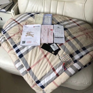 CHĂN ĐŨI HÈ BURBERRY