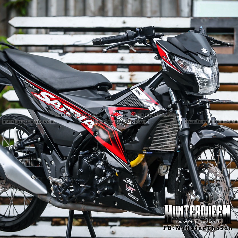 Tem rời cao cấp dán xe Satria 150 màu đen. Họa tiết lập thể đặc biệt. Decal chuẩn xịn