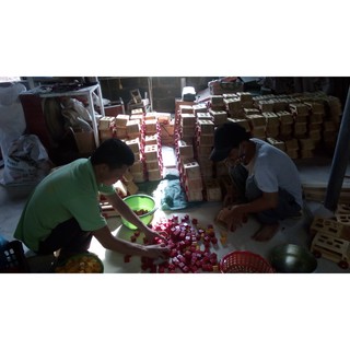 xe gỗ thả hình khối.