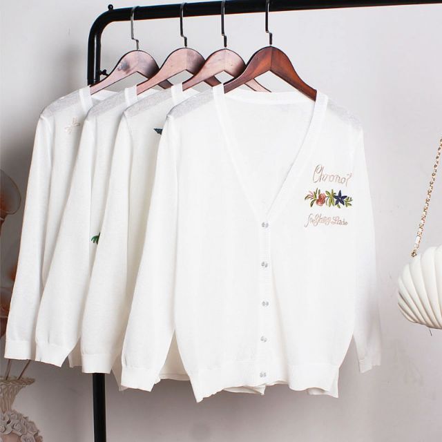 Áo khoác len trắng thêu họa tiết cute len mỏng mịn co giãn tốt - Hàng order cao cấp