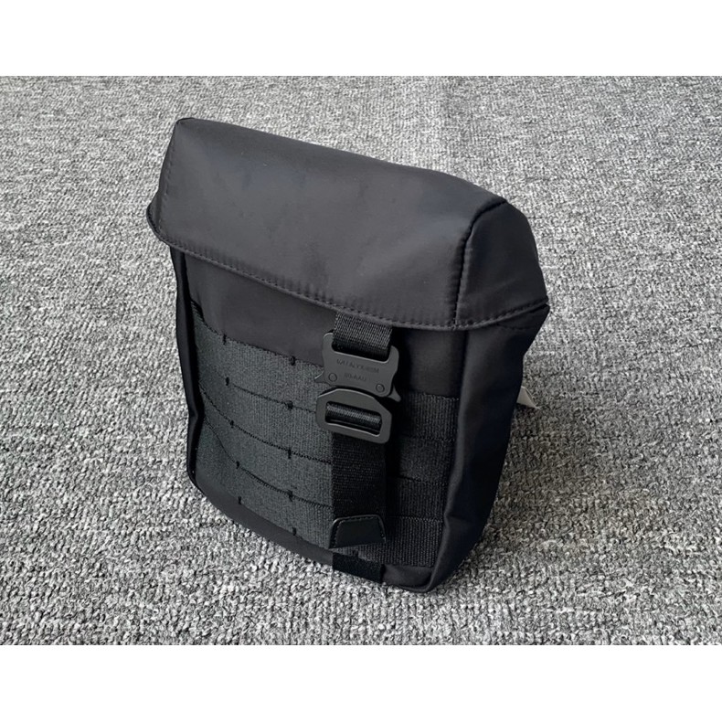 Túi đeo 1017 ALYX 9SM military shoulder bag ss20