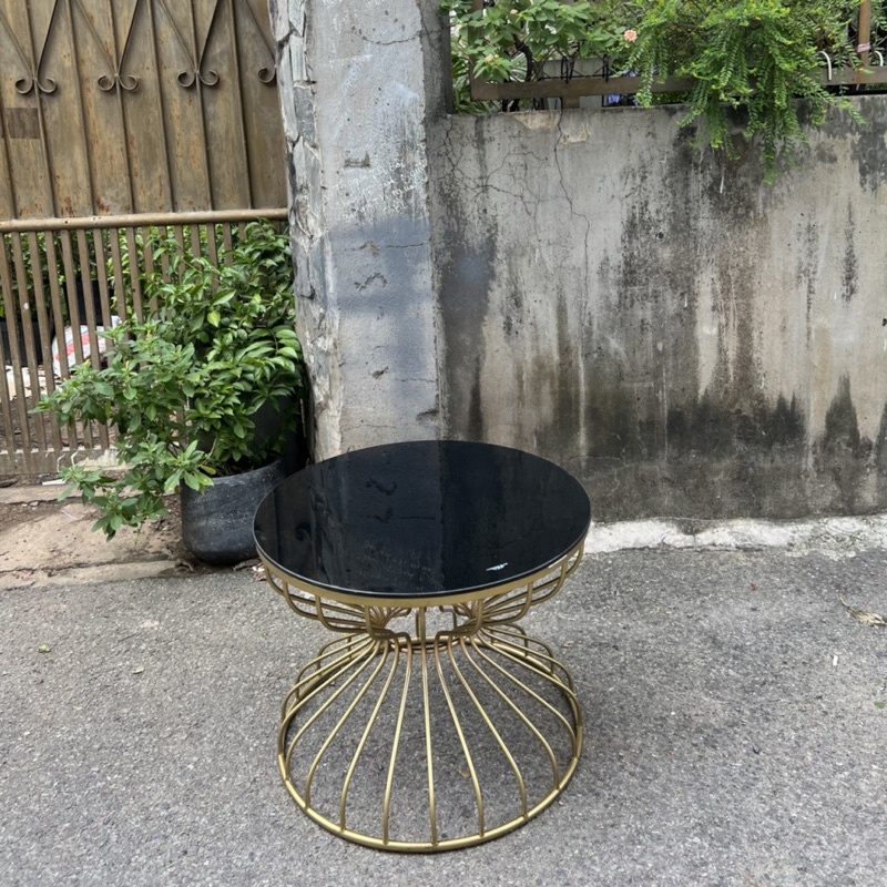 Bàn trà sofa tròn đồng hồ cát Trường Mai Sài Gòn cao cấp phong cách hiện đại