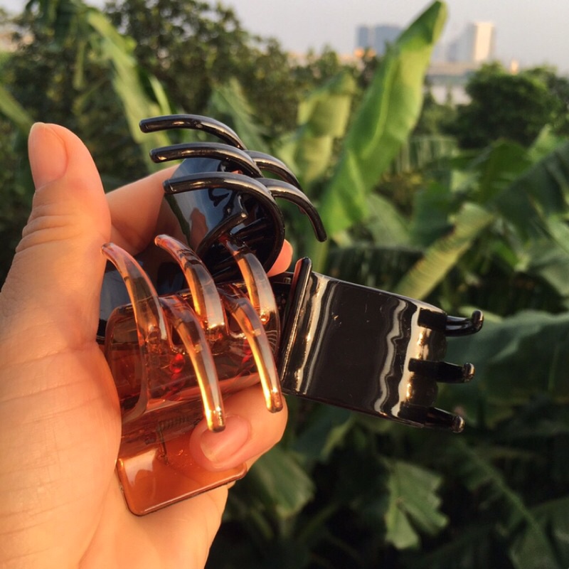 Kẹp tóc càng cua 5 răng màu nâu và màu đen