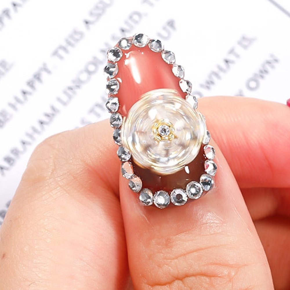 (Hàng Mới Về) Phụ Kiện Trang Trí Móng Hình Bông Tuyết 3d Lấp Lánh Diy