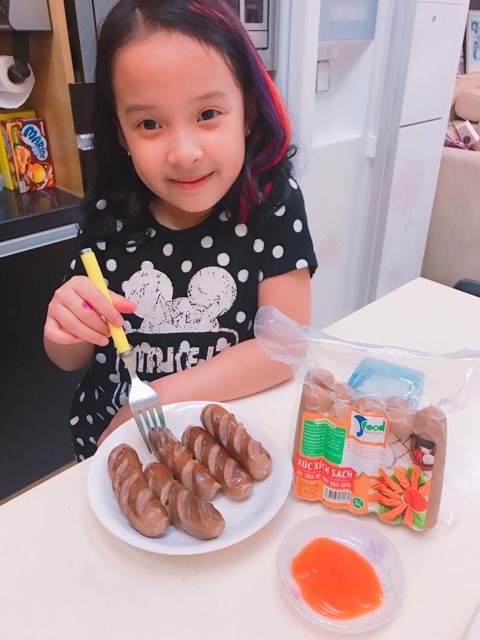 Xúc xích heo rau củ quả Đà Lạt Hoàng Long: Cam kết sạch, ngon, không chất bảo quản | BigBuy360 - bigbuy360.vn