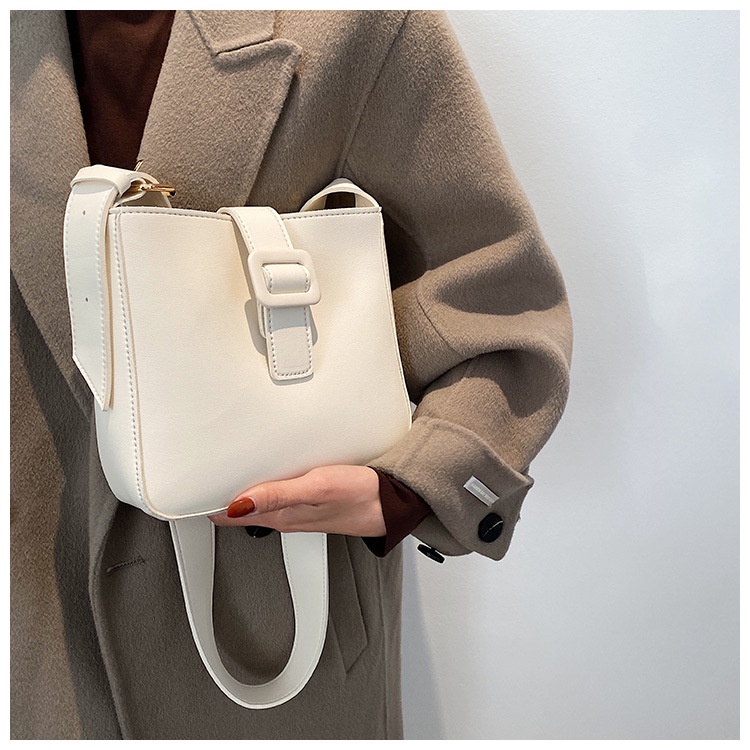 Túi đeo chéo IELGY phong cách cổ điển đơn giản thời trang dành cho nữ