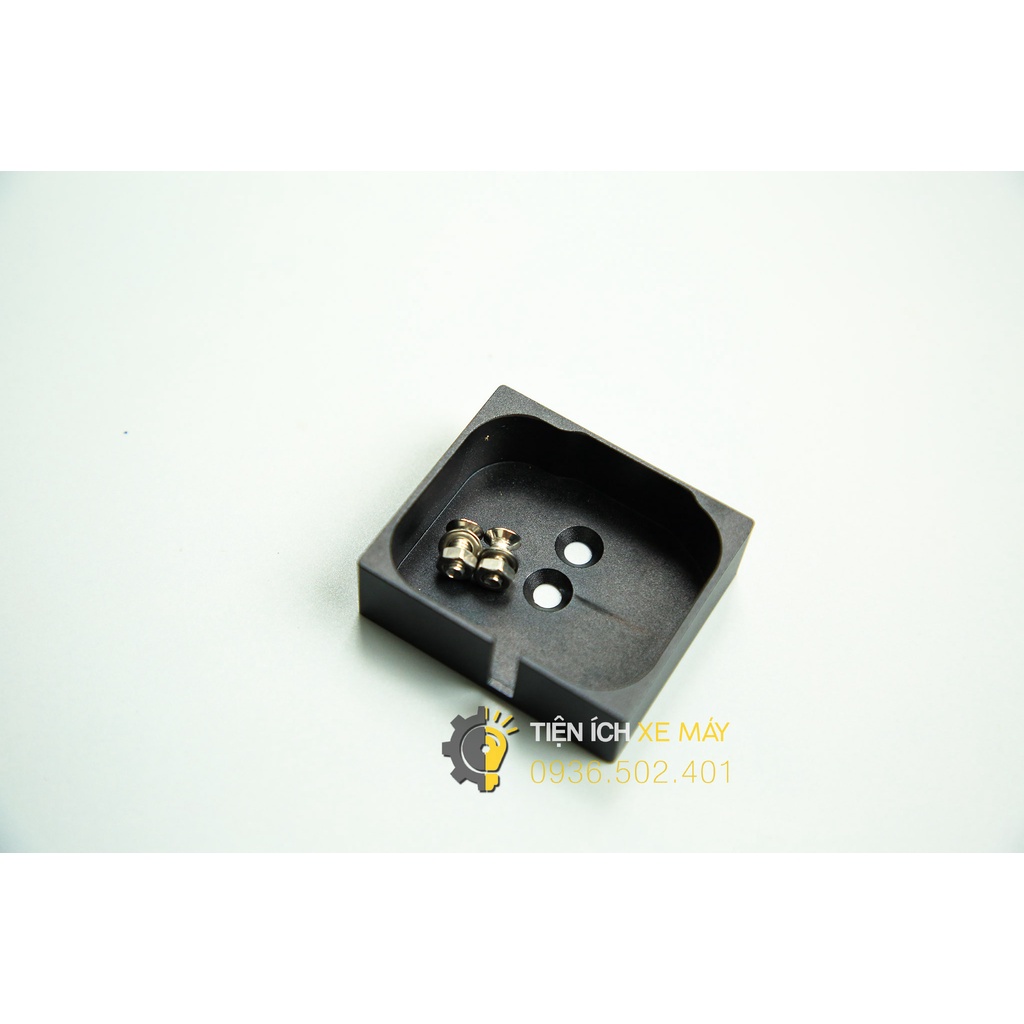 Để và Đồng hồ Koso 3 chất liệu nhôm CNC đen nhám