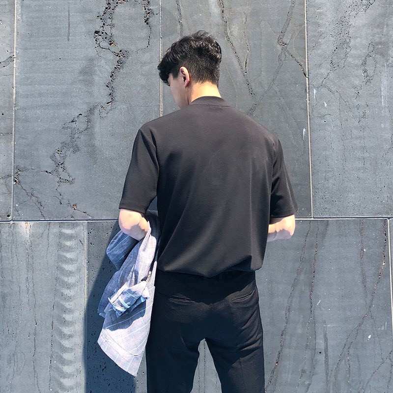 Áo thun nam trơn cổ cao mùa hè, phong cách trưởng thành nam tay lửng | BigBuy360 - bigbuy360.vn