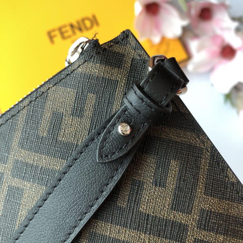 clutch cầm tay nam da thật dáng dài kéo khóa có quai cầm tay họa tiết chữ F Fendi FD