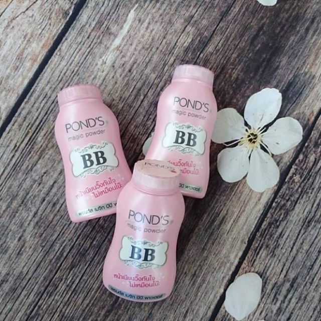 Phấn phủ Pond's BB Magic Powder có nhũ