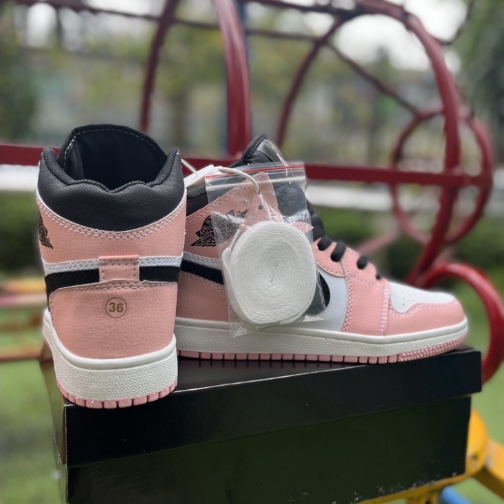 Giày thể thao nữ Jordan màu hồng móc đen cổ cao cực chất hot trend 2022, Full Box Bill B52