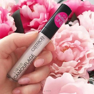 Kem lót mắt Catrice Prime and Fine Eyeshadow Base.