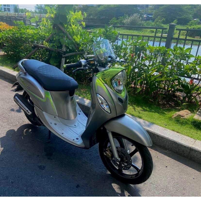 #13 Kính chắn gió Yamaha Cuxi