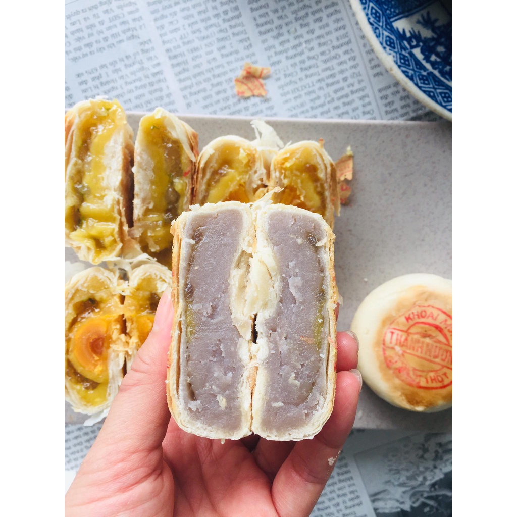 Bánh pía nhân khoai môn sầu riêng 320gr - 4 cái