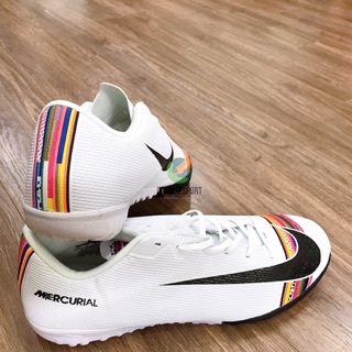 Giày bóng đá CR7 trắng TF