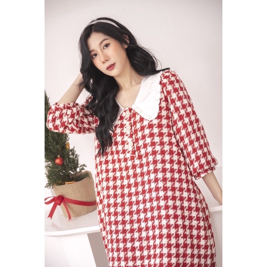 Đầm dạ tweed hoạ tiết ziczac đỏ phối cổ trắng dáng suông A dễ mặc