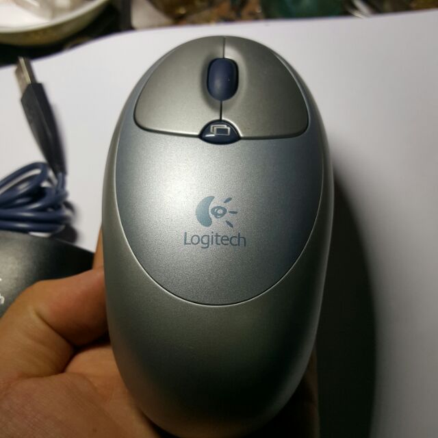 Chuột không dây Logitech