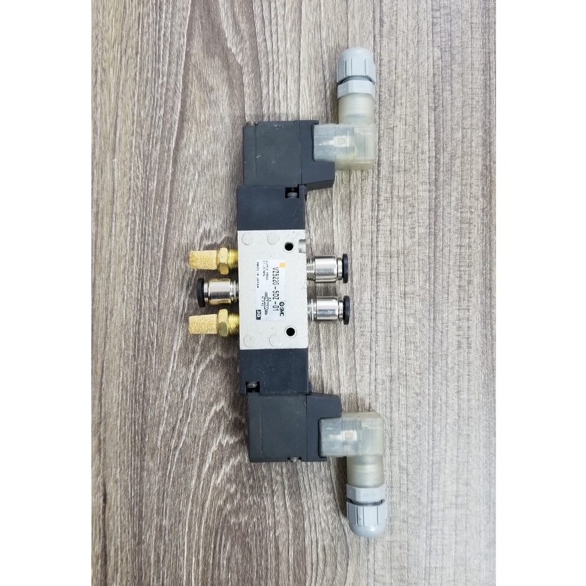 Van SMC 5/2 2coin 24VDC VZ5220-5DZ-01 + Tặng đầu nối và giảm thanh