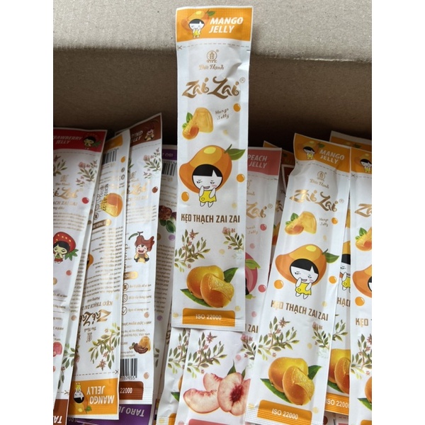 1 chiếc thạch dài zaizai khách ăn thử